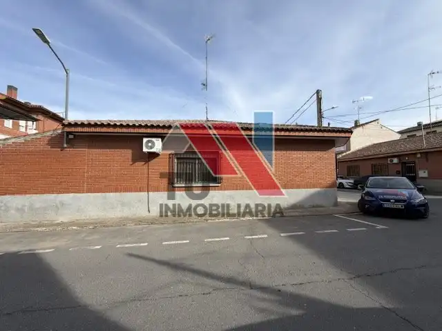 Vista exterior de Casa o chalet en venta en Fuensalida con Calefacción, Amueblado y Horno
