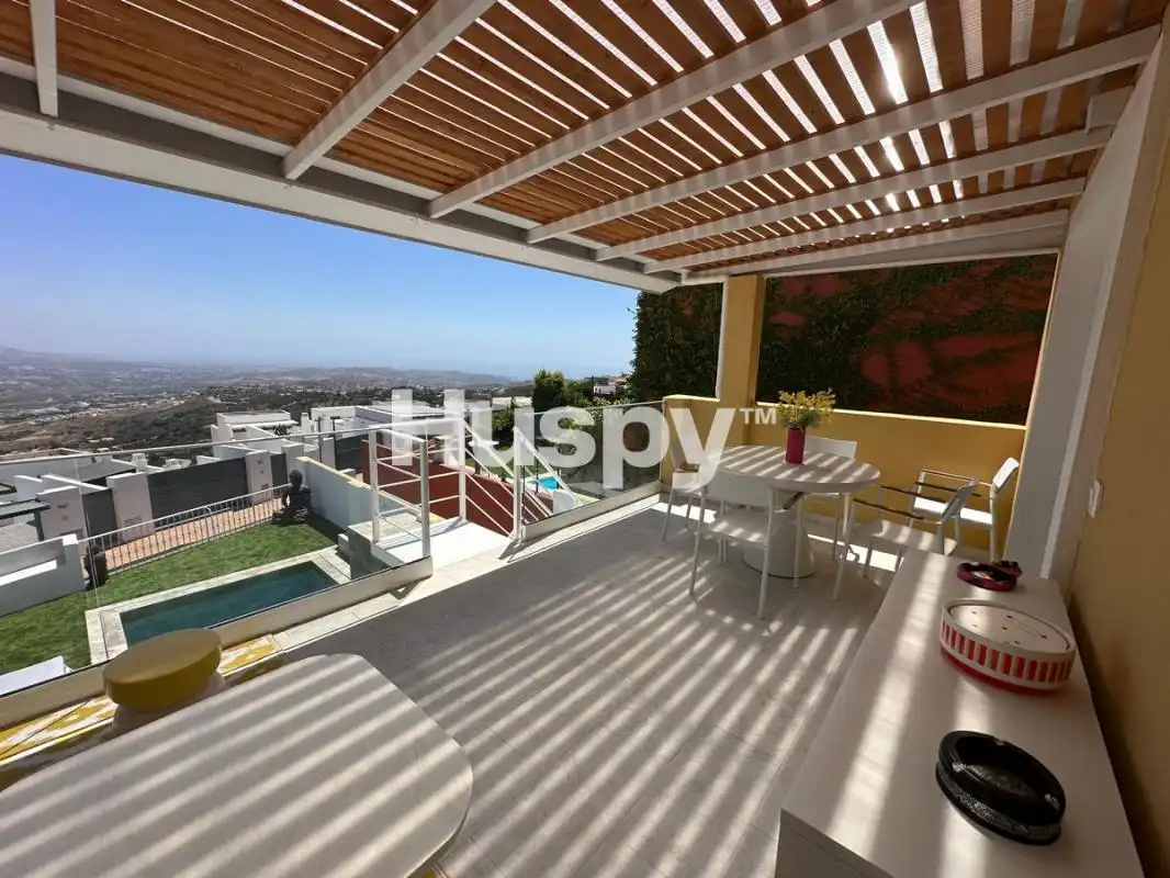 Semi-detached house with terrace for sale in Calle Liverpool, imagen 17
