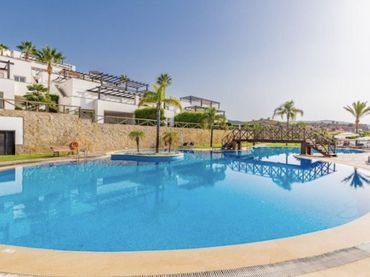 Casa bifamiliare con piscina in vendita a Calle Sand 52