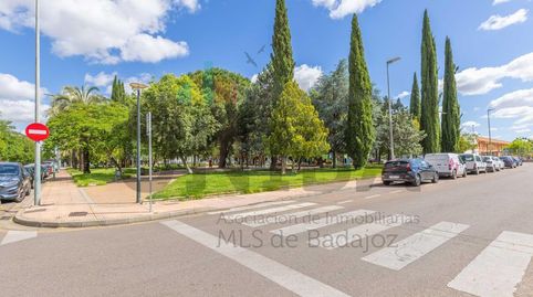 Foto 2 de Piso en venta en Avenida Elvas, Badajoz Capital