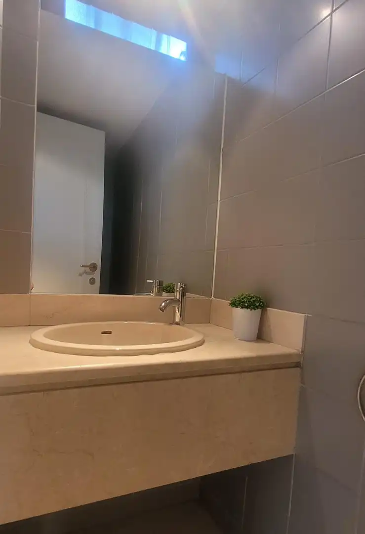 Bany de Casa adosada de lloguer en Majadahonda amb Calefacció, Jardí privat i Parquet