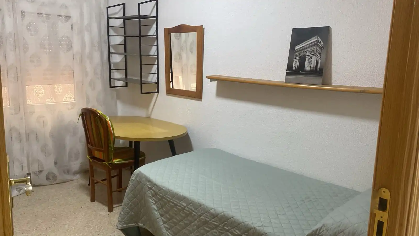 Schlafzimmer von Wohnung zur Miete in Granada mit Heizung, Möbliert und Waschmaschine