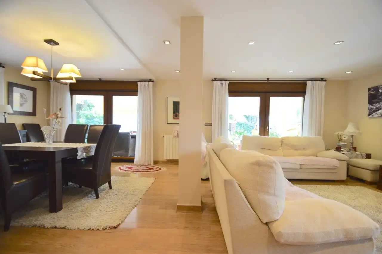 Chalet con piscina en venta en Rincón de Loix, imagen 9