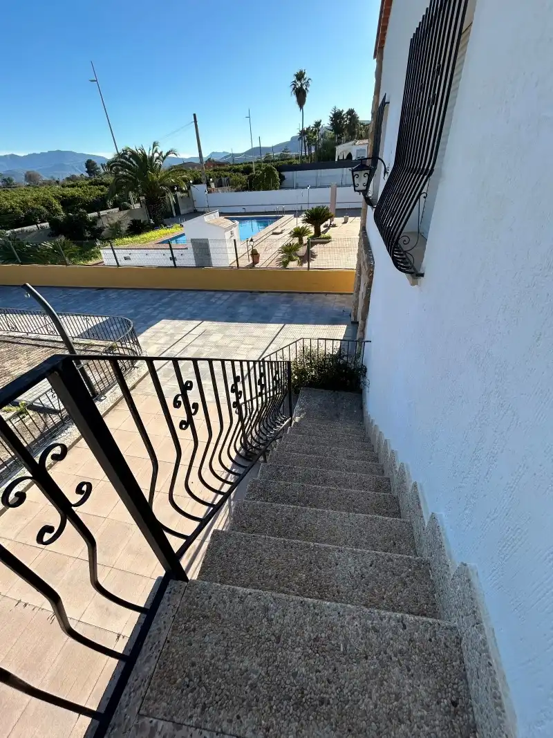 Vista exterior de Casa o xalet en venda en Gandia amb Aire condicionat, Jardí privat i Terrassa