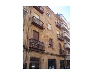 Exterior view of Flat for sale in Salamanca Capital  with Heating and Furnished