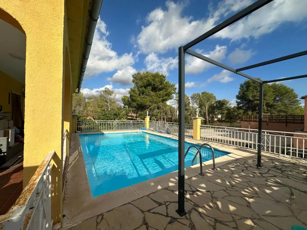 Casa amb piscina en venda a El Montmell, imagen 3