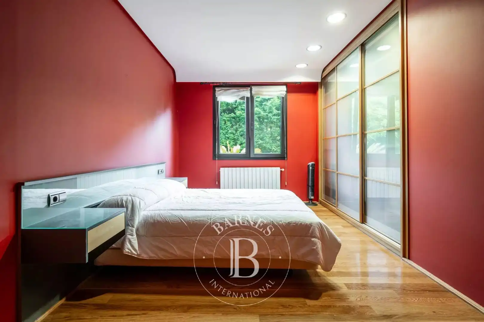 Habitación de Casa o chalet en venta en Donostia - San Sebastián  con Calefacción, Trastero y Piscina