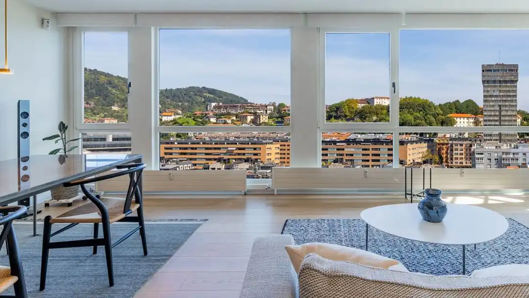 Sala de estar de Piso en venta en Donostia - San Sebastián  con Calefacción y Alarma