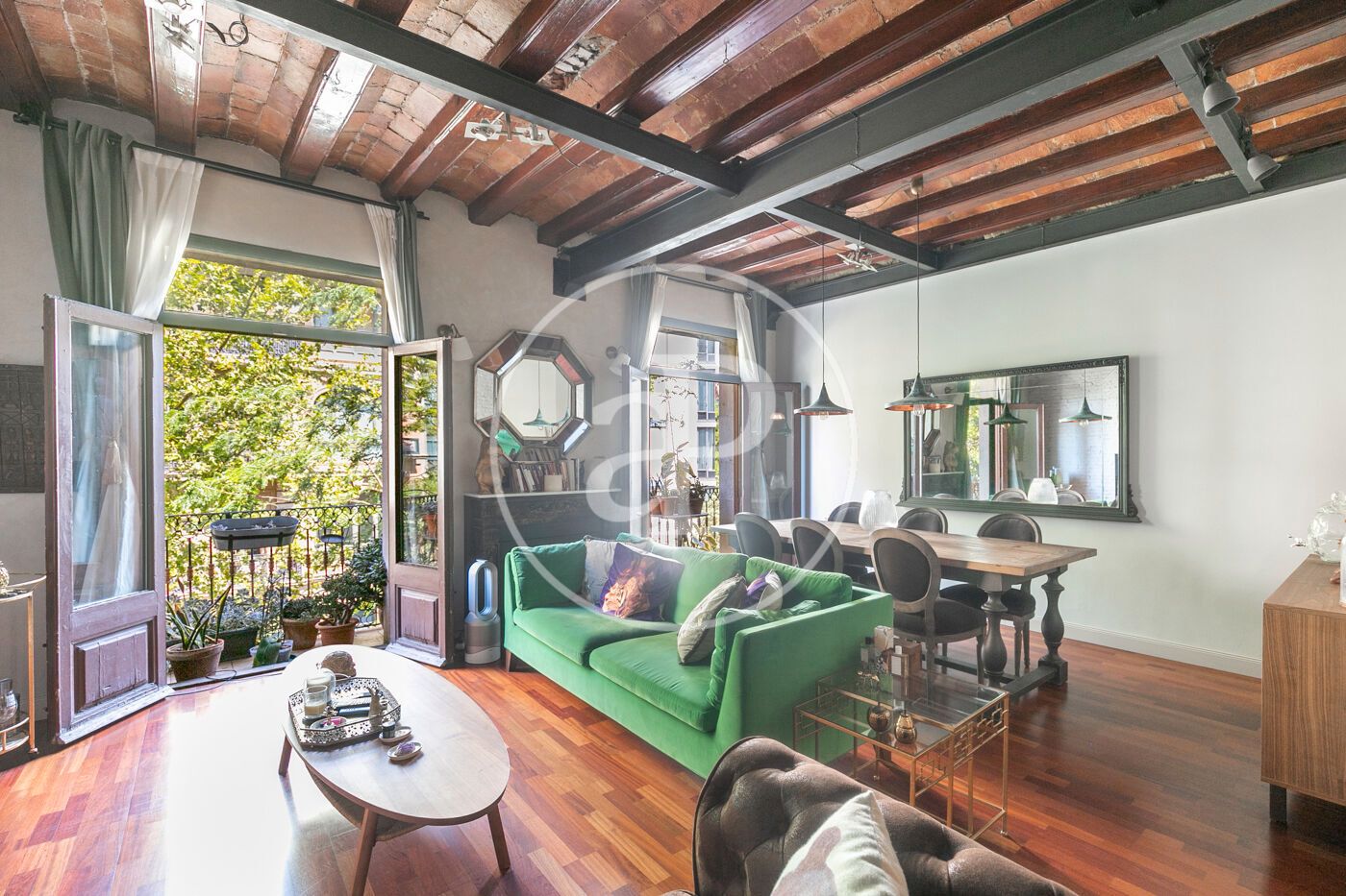 Living room of Flat for sale in  Barcelona Capital  with Heating, Terrace and Balcony