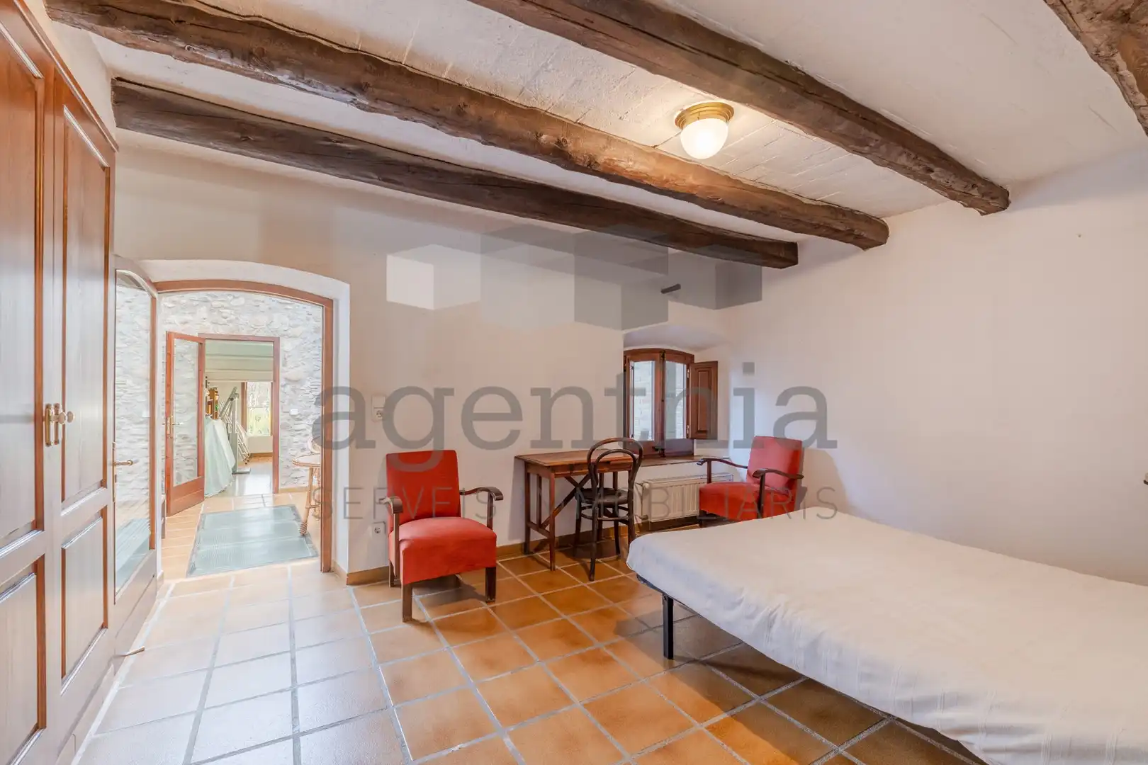 Sala de estar de Finca rústica en venta en Vilablareix con Calefacción, Trastero y Balcón