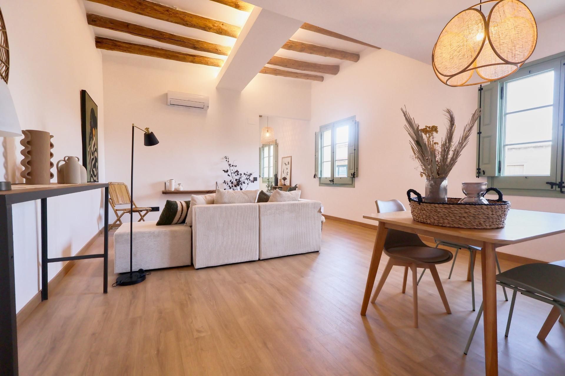 Living room of Flat for sale in Vilanova i la Geltrú  with Balcony