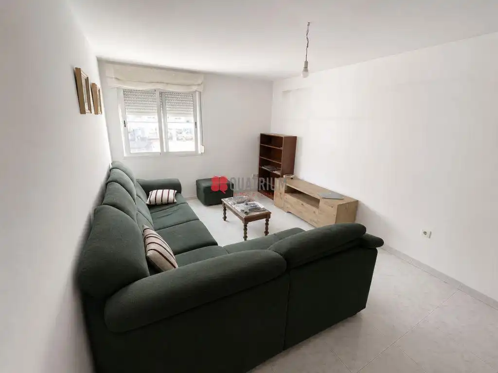 Sala d'estar de Pis en venda en Santiago de Compostela 