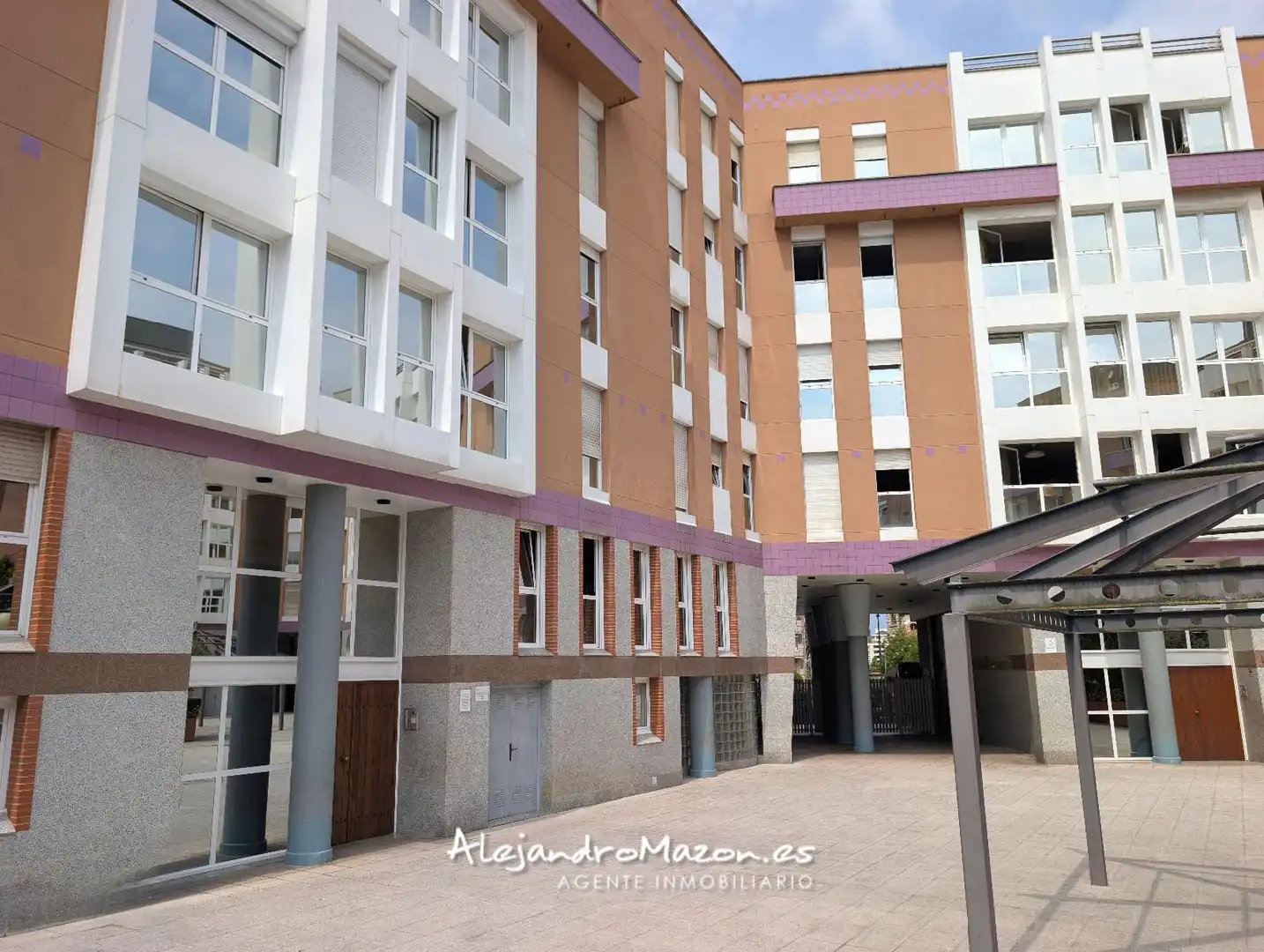 Exterior view of Flat for sale in Castro-Urdiales  with Heating, Swimming Pool and Community pool