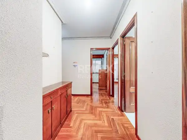 Pis en venda en Vigo  amb Calefacció, Parquet i Traster