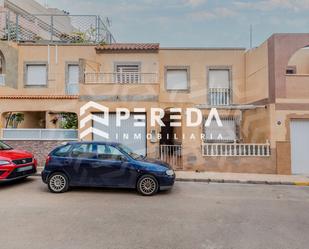 Vista exterior de Casa adosada en venda en Vícar amb Terrassa