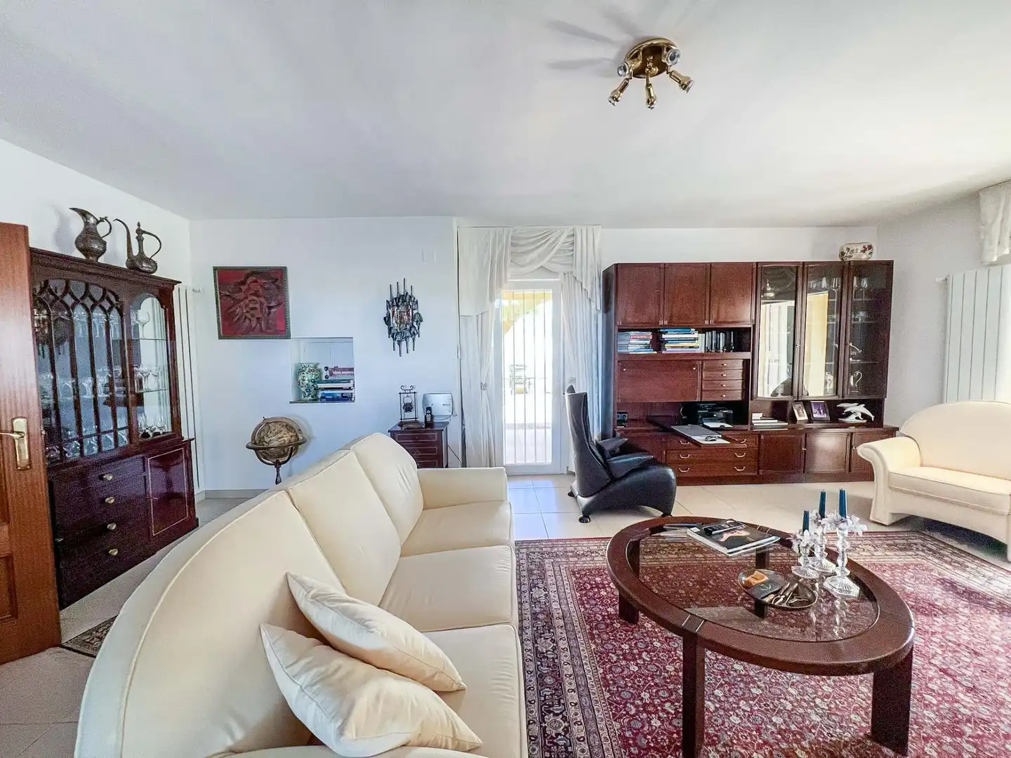 Sala de estar de Casa o chalet en venta en La Nucia con Aire acondicionado, Calefacción y Jardín privado