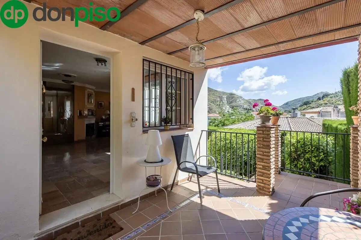 Villa mit Pool zum Verkauf in Calle Brasil, imagen 4