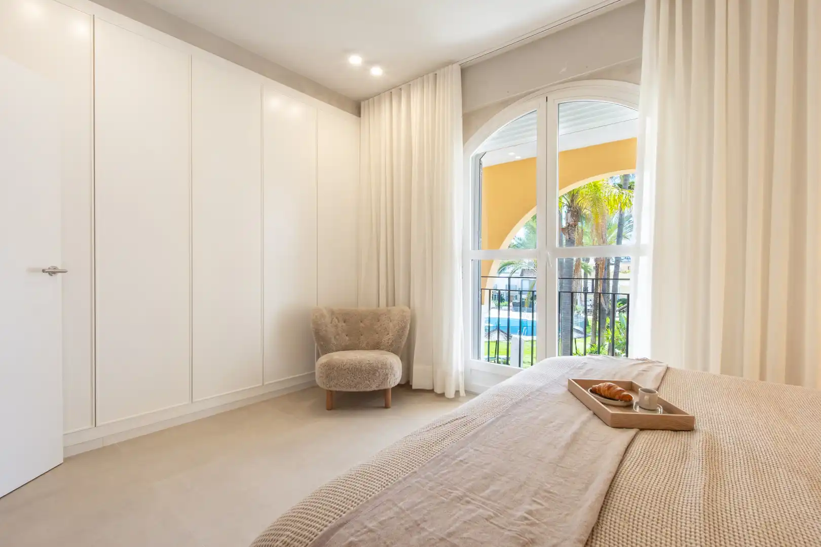 Bedroom of Detached homes for sale in Marbella  with Air Conditioner, Heating and Private garden
