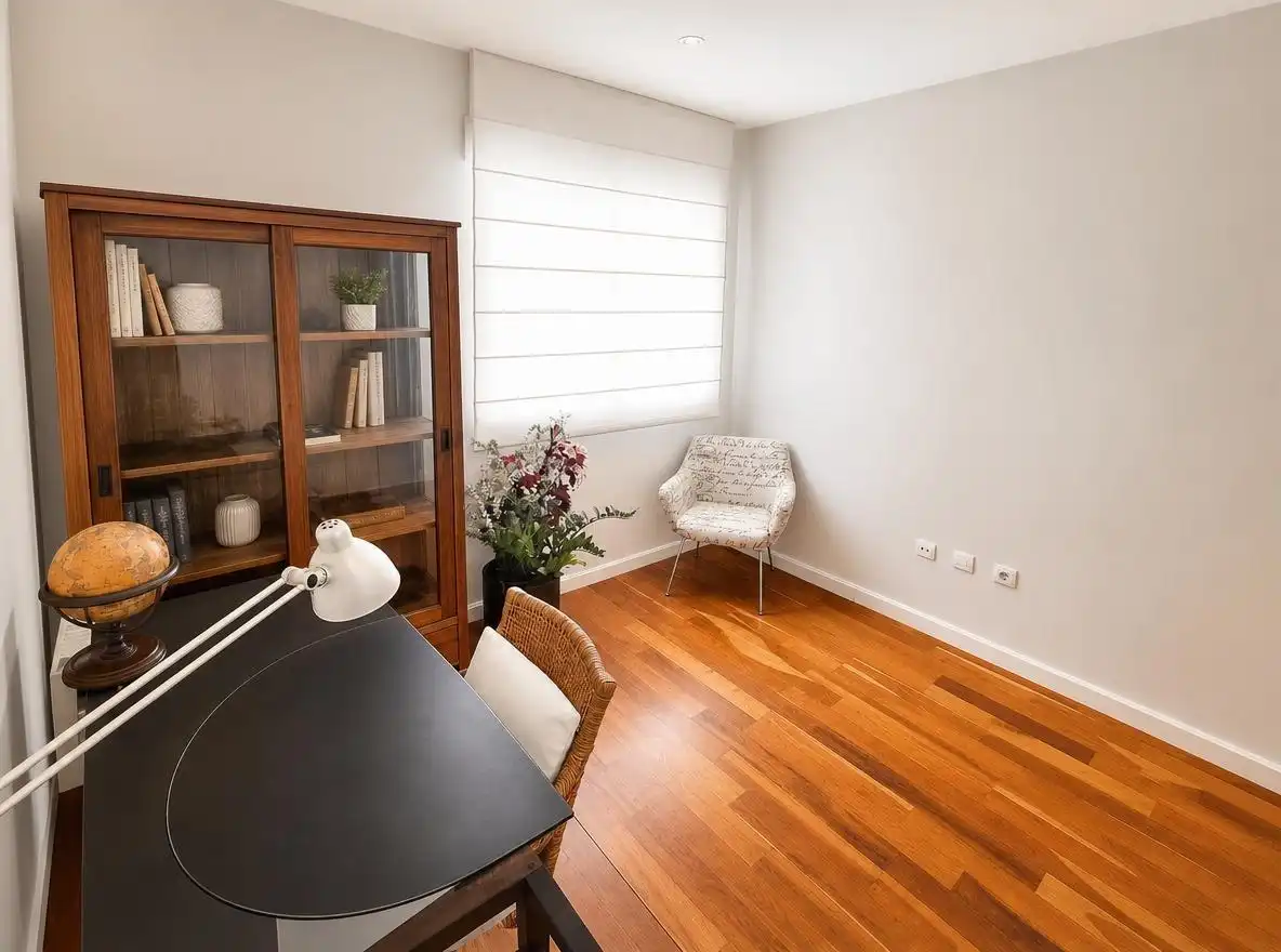 Schlafzimmer von Wohnung zur Miete in Alicante / Alacant mit Parkett und Möbliert