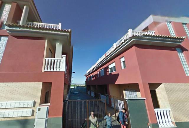 Casa adosada en Venta en B-La Gineta en Población de Arroyo