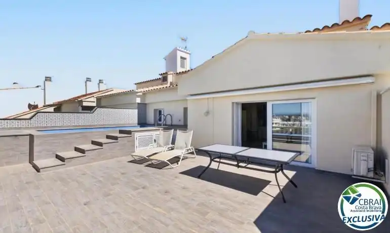 Terraza de Apartamento en venta en Empuriabrava con Aire acondicionado, Trastero y Piscina