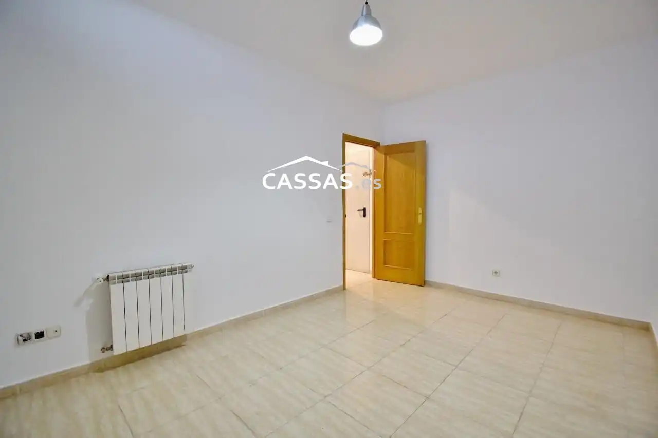 Planta baja en venta en Torrejón de Ardoz con Aire acondicionado y Piscina comunitaria