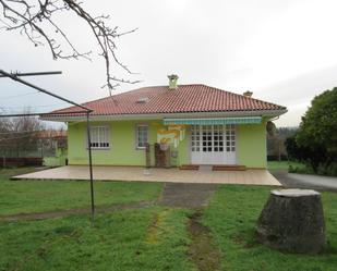 Vista exterior de Casa o xalet en venda en Narón amb Calefacció, Jardí privat i Terrassa