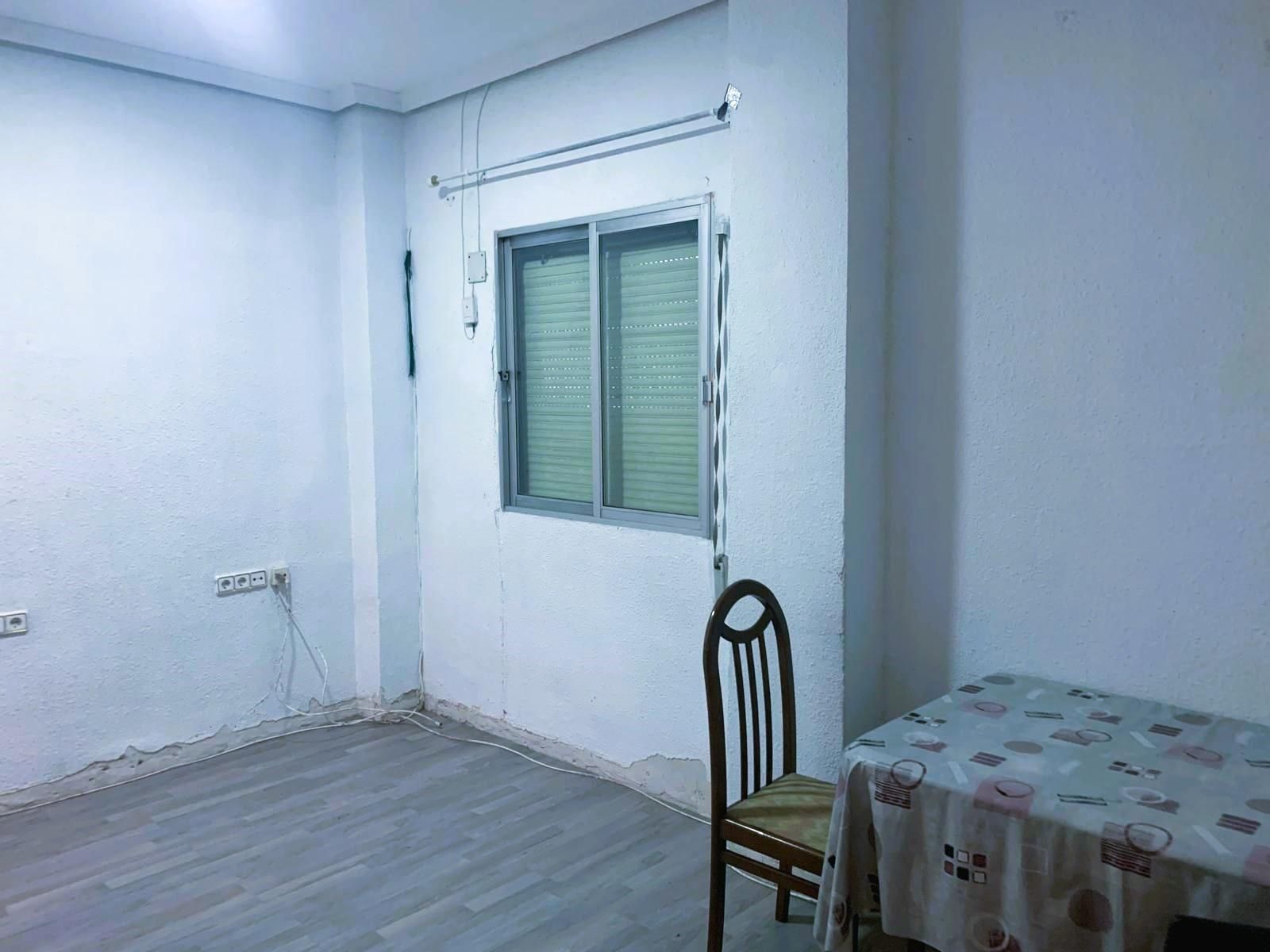 Bedroom of Flat for sale in  Madrid Capital