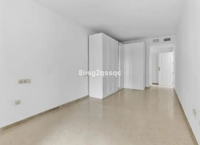 Dormitori de Apartament en venda en Marbella amb Terrassa, Traster i Moblat