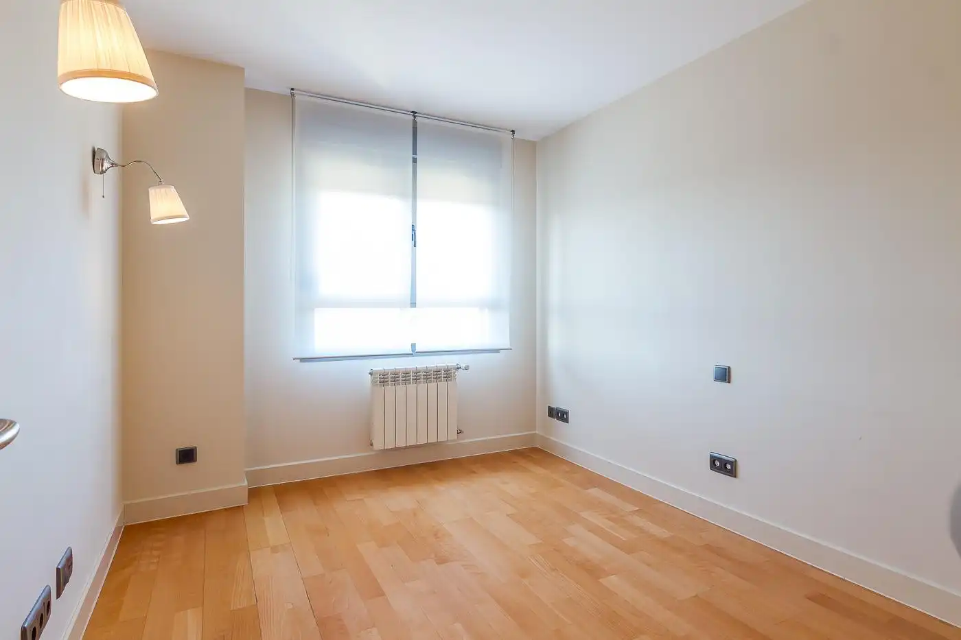Habitación de Piso en venta en Madrid con Aire acondicionado, Calefacción y Jardín privado