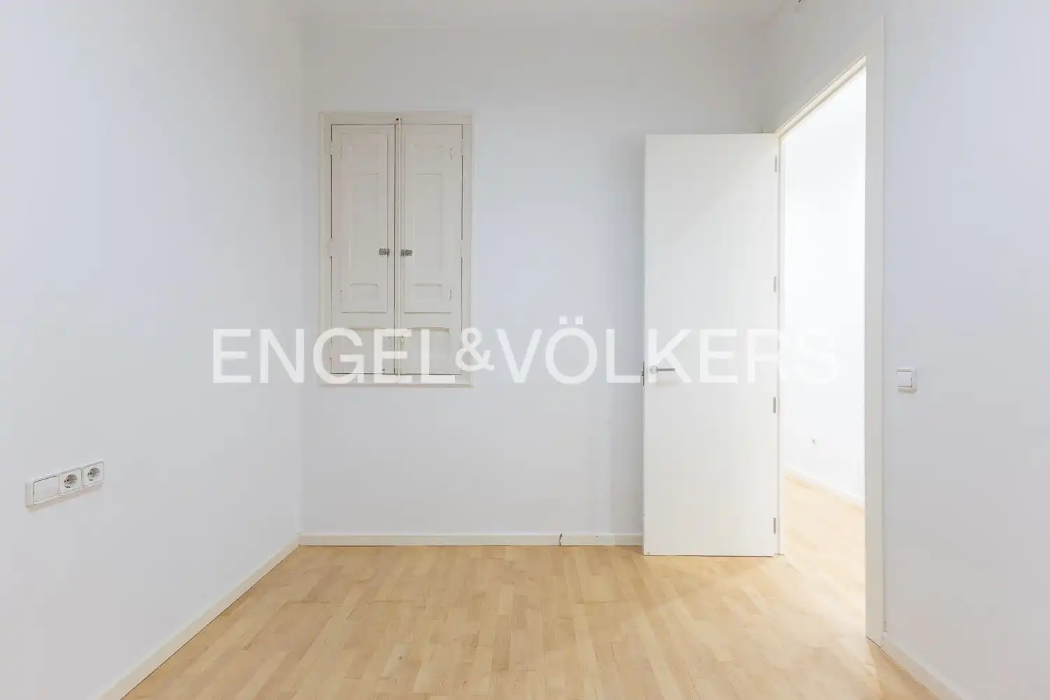Bedroom of Flat for rent in Valencia  with Air Conditioner, Heating and Parquet flooring