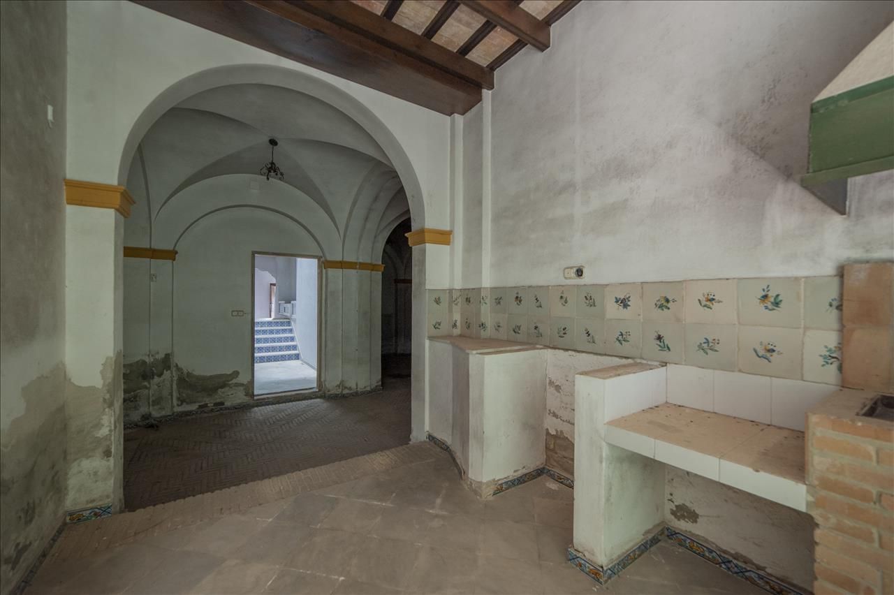 Casa adosada en venda en Lebrija amb Terrassa