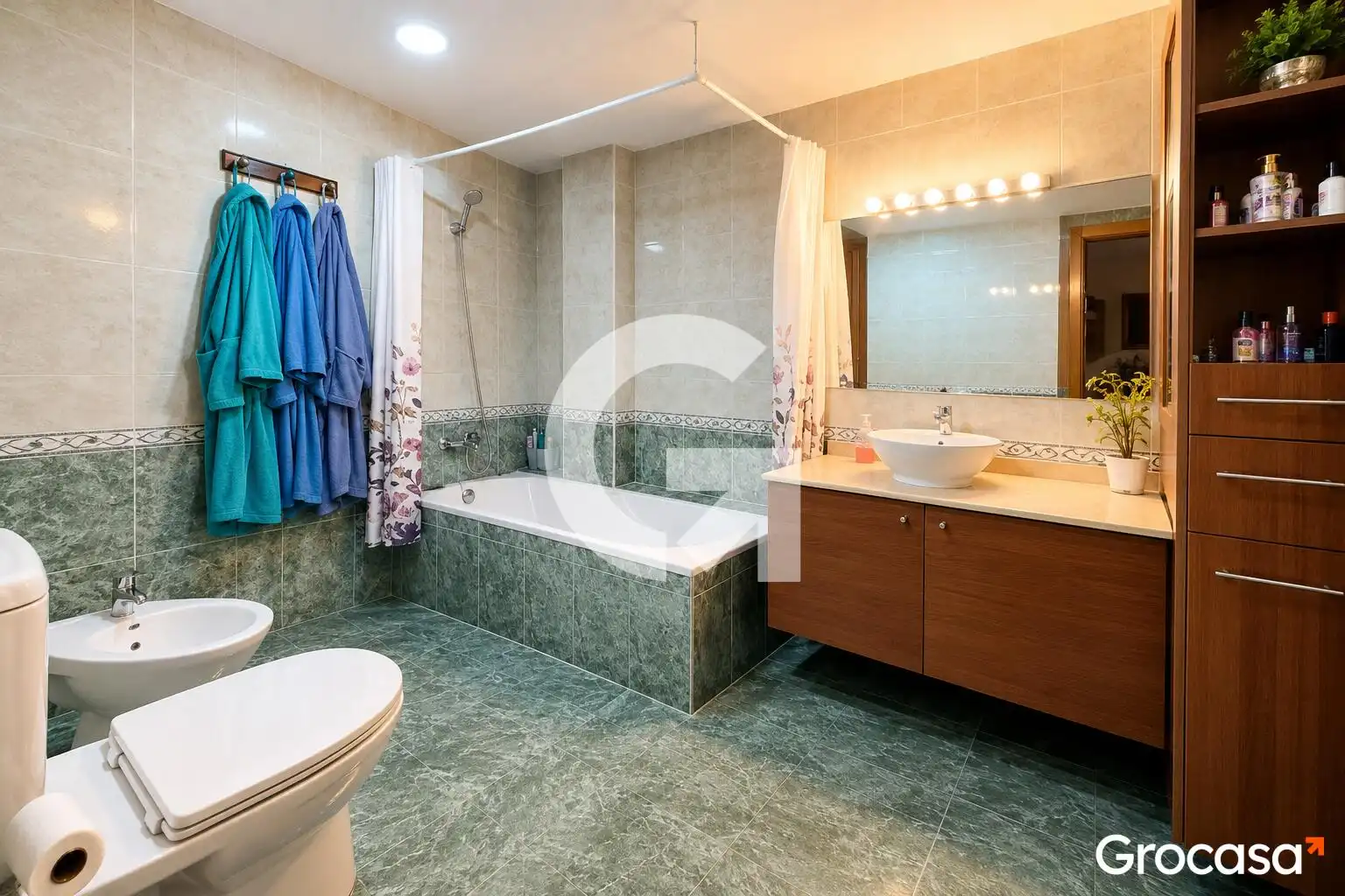 Bathroom of Detached homes for sale in Sagunto / Sagunt  with Air Conditioner, Terrace and Balcony