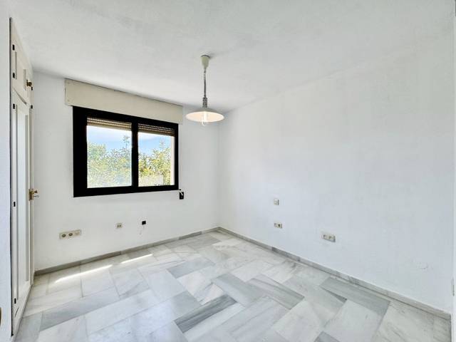 Piso en Venta en Costa de la Carihuela, -1 en La Carihuela - Los Nidos