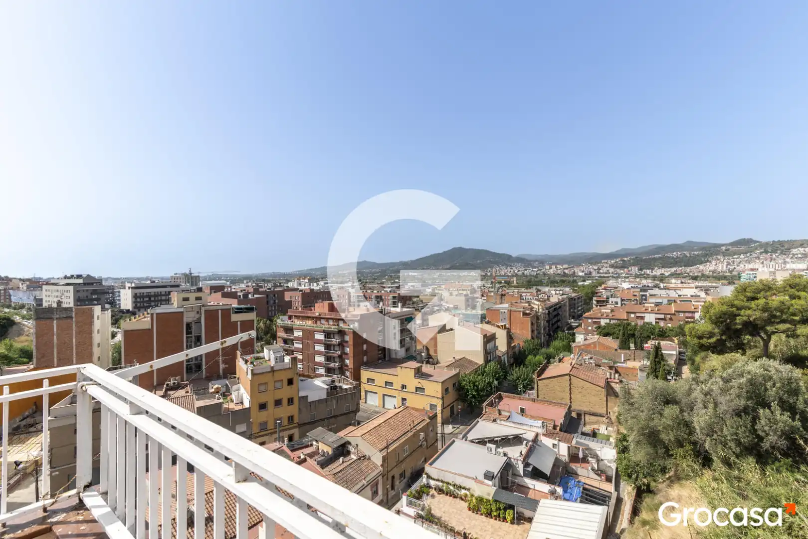Vista exterior de Planta baja en venta en Molins de Rei con Calefacción, Terraza y Trastero