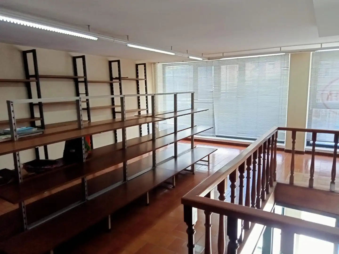 Business premises to rent in Boiro, imagen 4