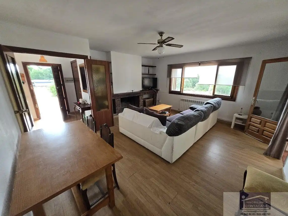 Sala de estar de Finca rústica en venta en Bustarviejo con Calefacción y Terraza