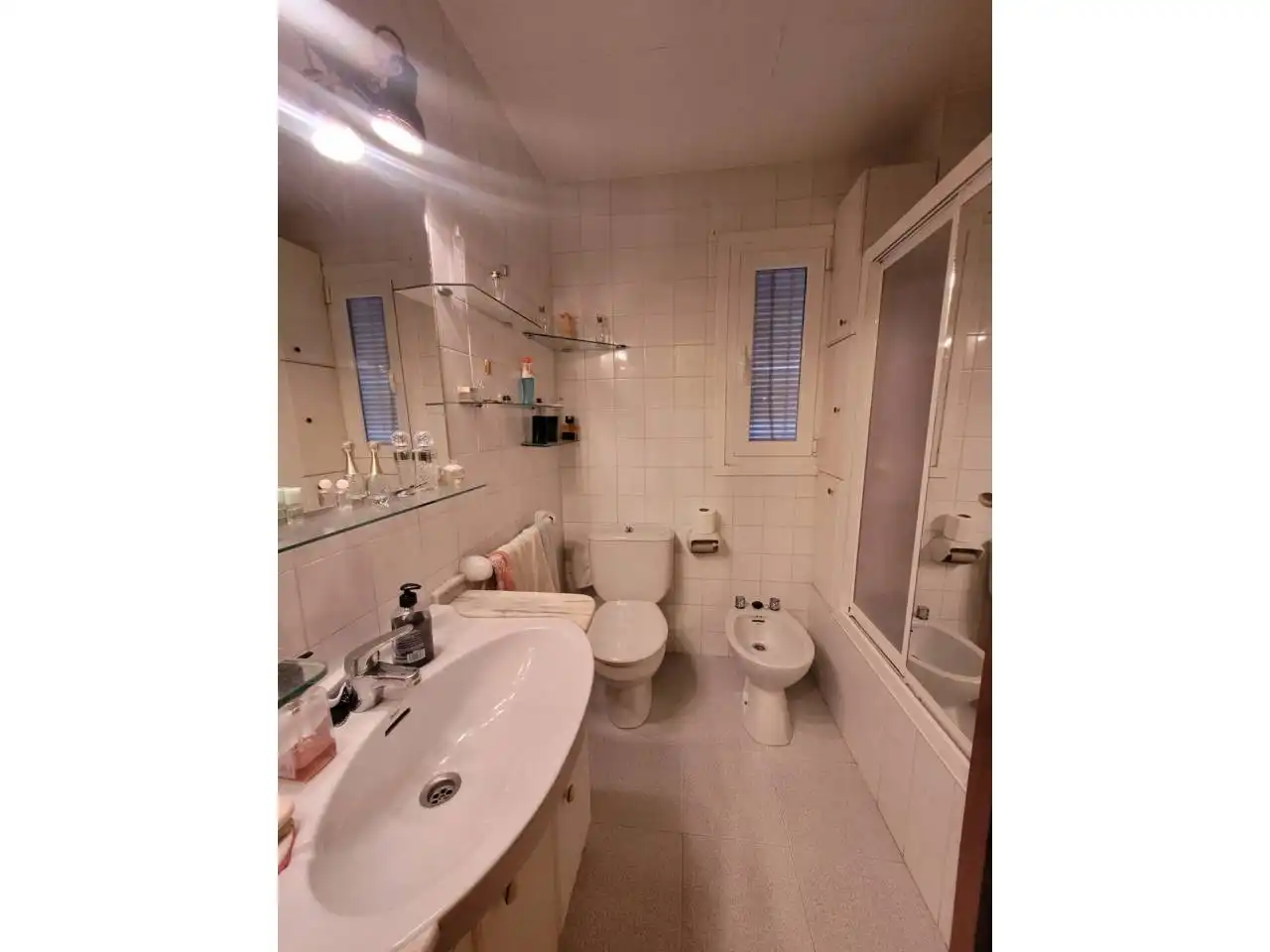 Baño de Piso en venta en Baza con Calefacción y Trastero