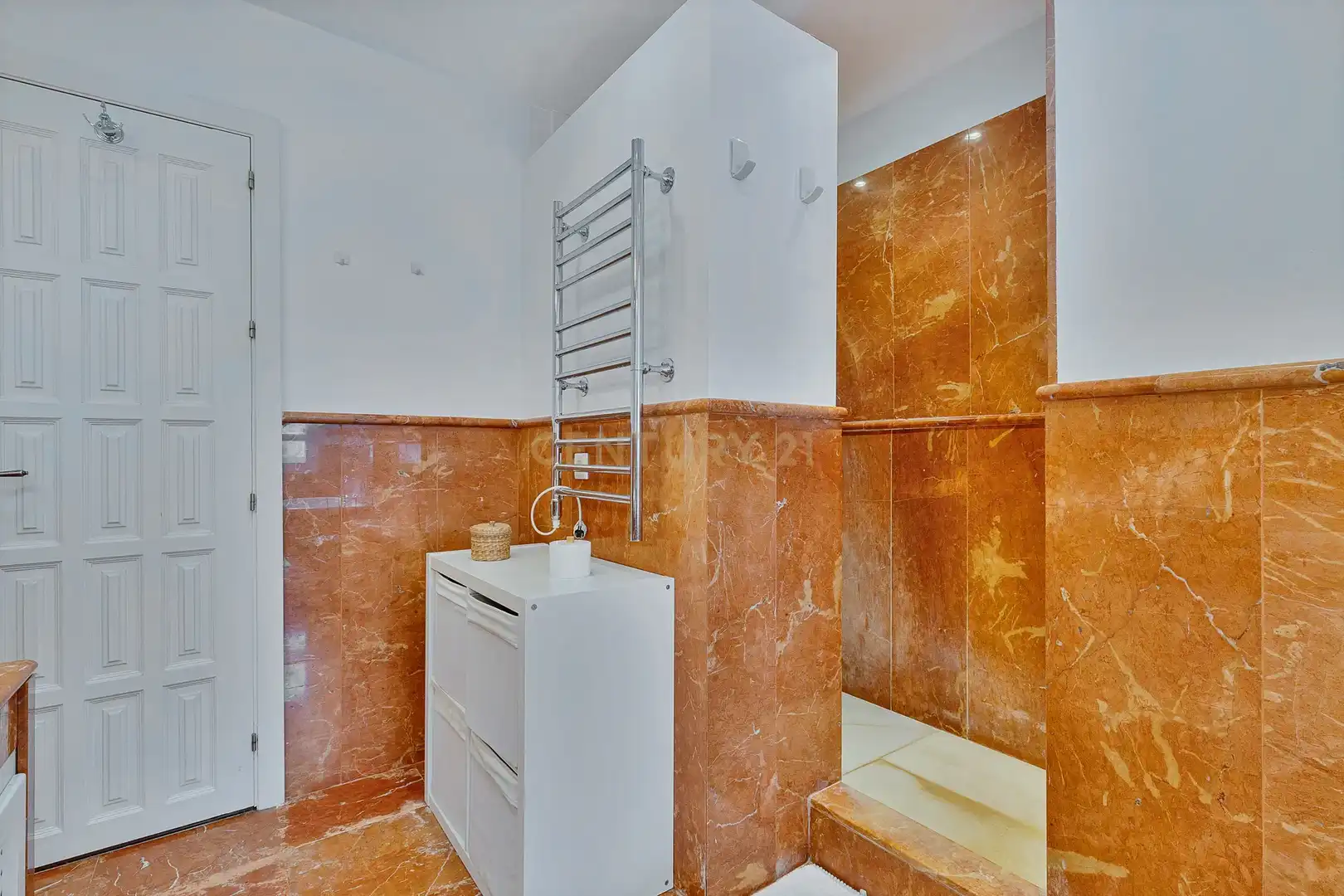 Baño de Casa o chalet en venta en Marbella con Aire acondicionado, Jardín privado y Piscina
