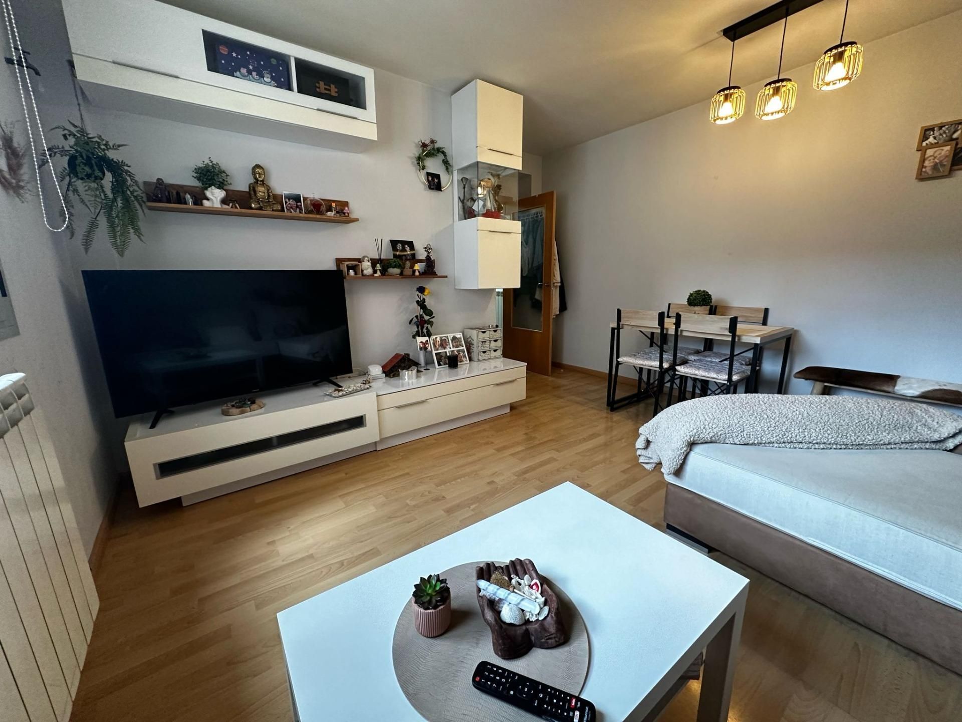 Sala d'estar de Apartament en venda en Villamediana de Iregua amb Calefacció i Traster