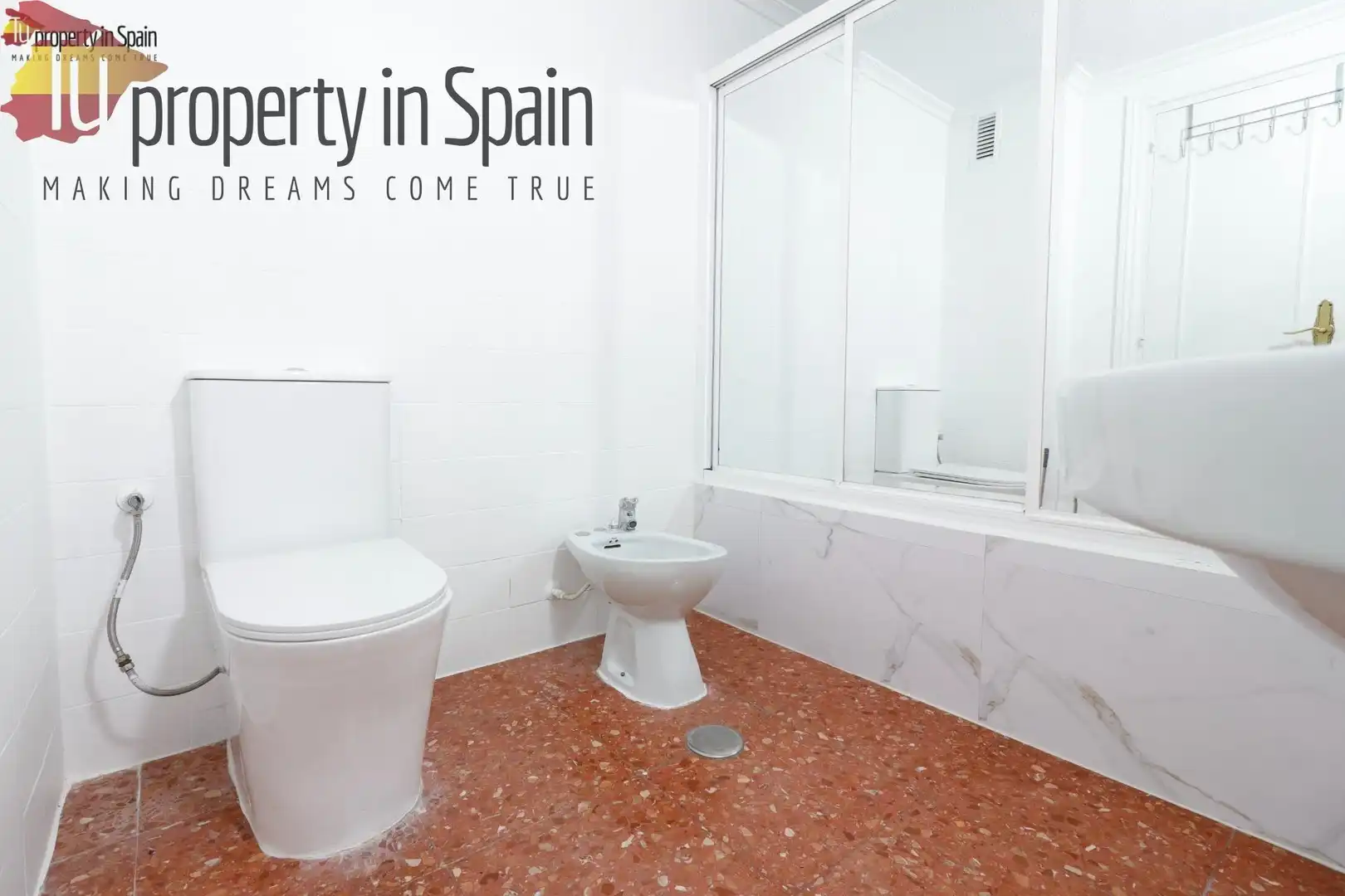 Bany de Pis en venda en Alicante / Alacant amb Aire condicionat, Moblat i Balcó