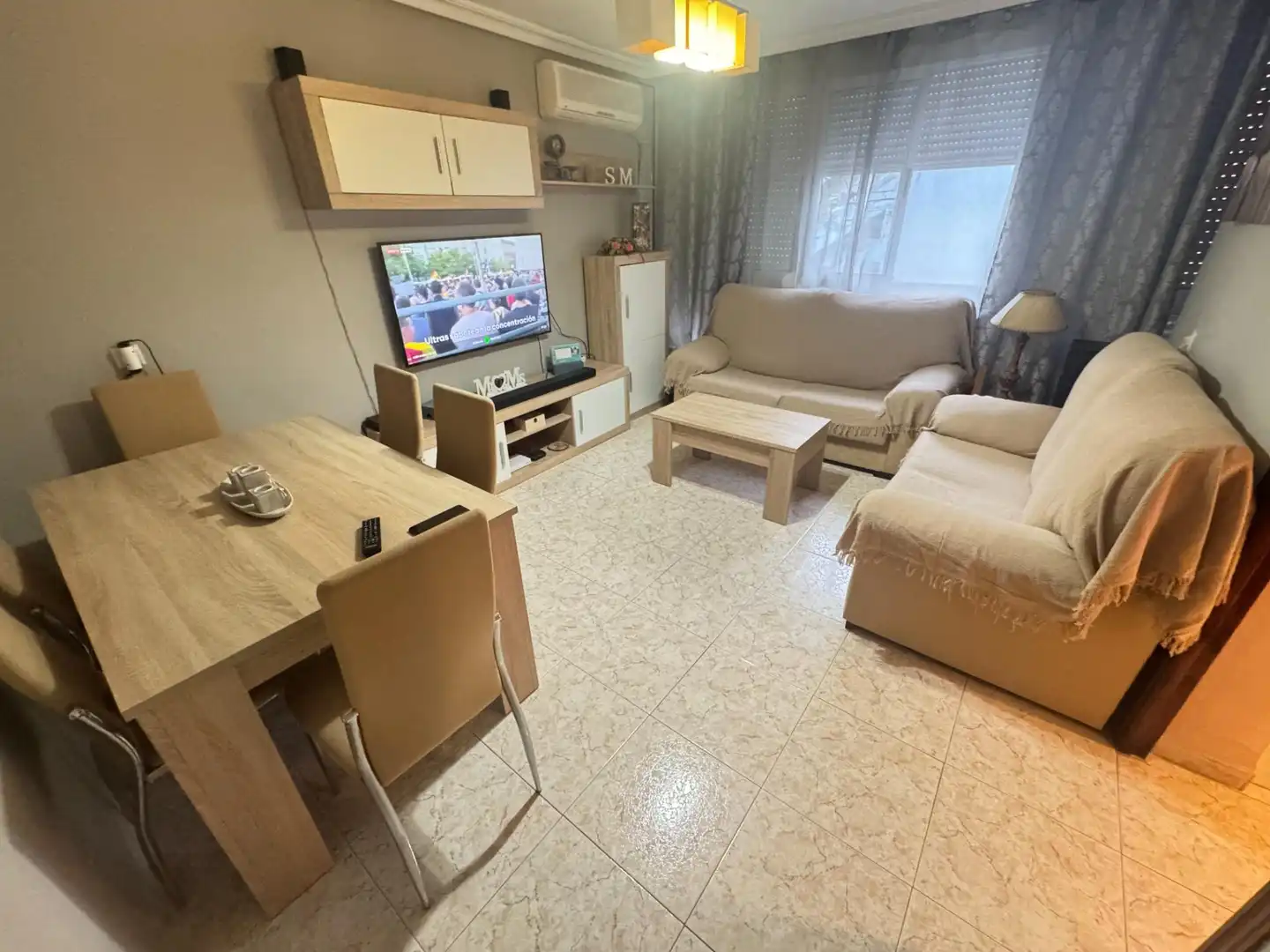 Sala de estar de Piso en venta en Sevilla con Aire acondicionado y Calefacción