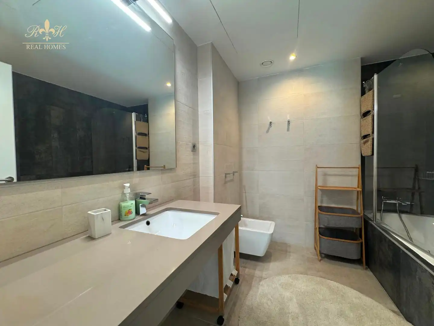 Bathroom of Detached homes for sale in L'Alfàs del Pi  with Air Conditioner, Heating and Private garden