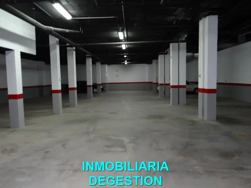 Aparcament de Dúplex en venda en La Iruela amb Aire condicionat, Calefacció i Parquet