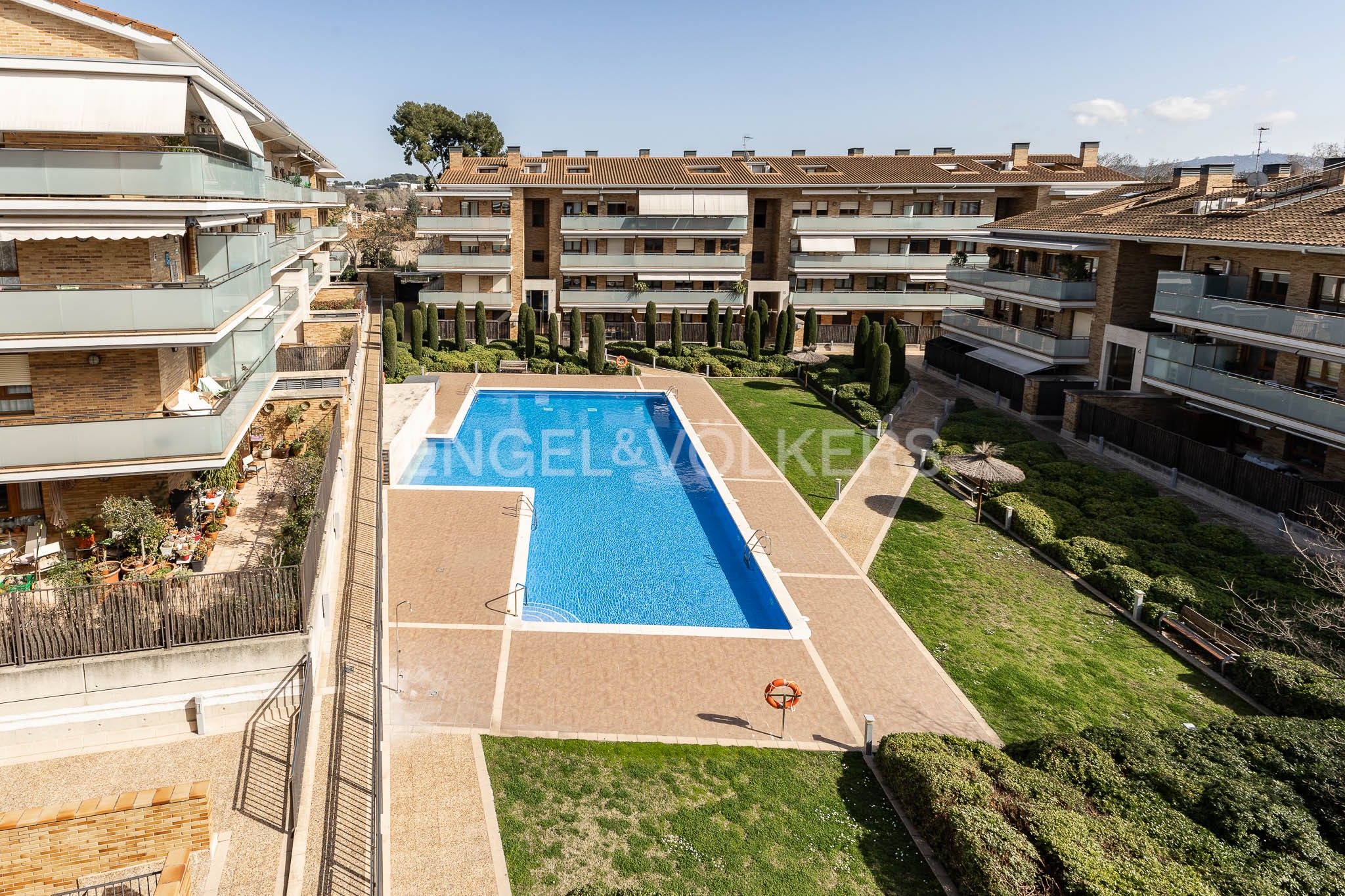 Piscina de Àtic en venda en Sant Cugat del Vallès amb Aire condicionat, Calefacció i Parquet