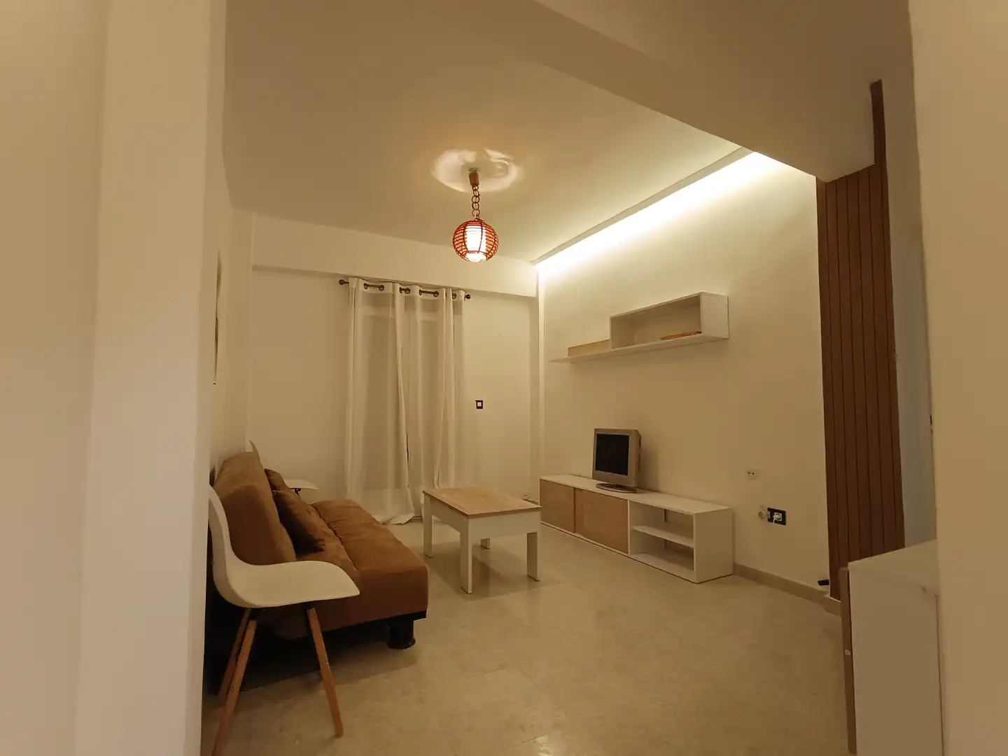 Sala d'estar de Pis de lloguer en Alicante / Alacant amb Jardí privat, Moblat i Rentadora