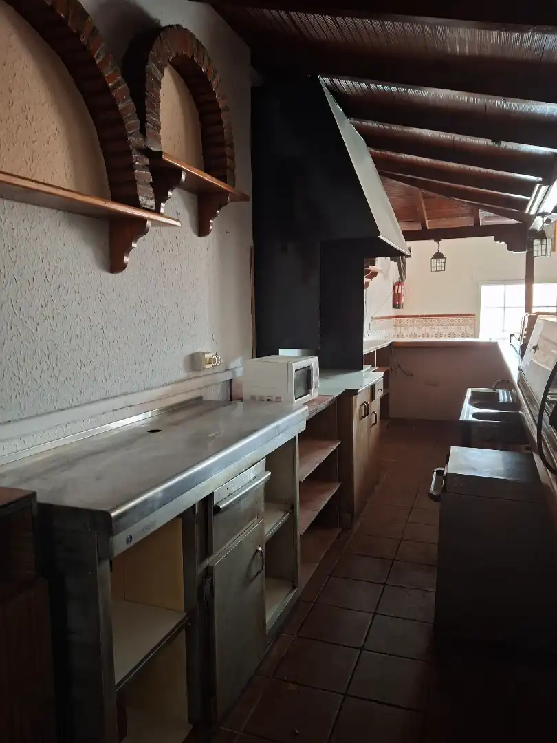 Cocina de Edificio en venta en Miguel Esteban