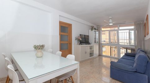 Foto 2 de Piso en venta en Princesa, Parque Ayala - Jardín de la Abadía - Huelín, Málaga Capital