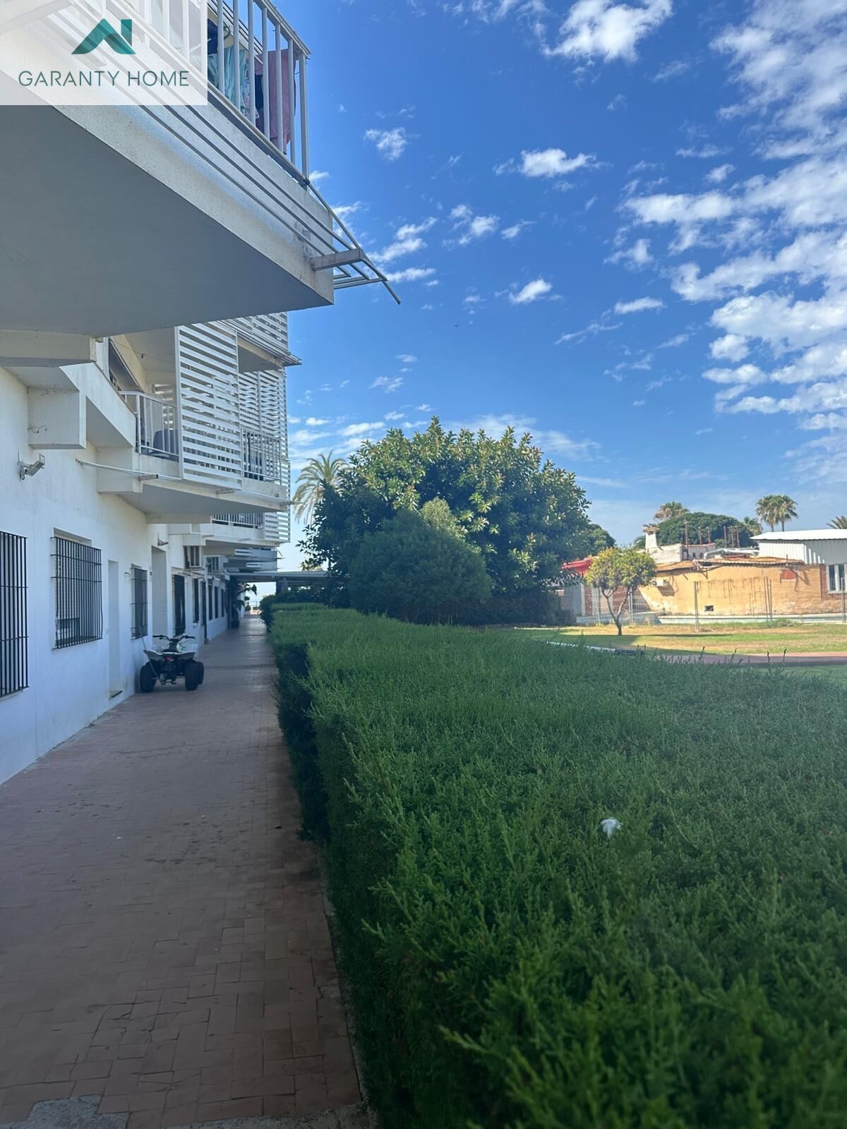 Exterior view of Planta baja for sale in Marbella