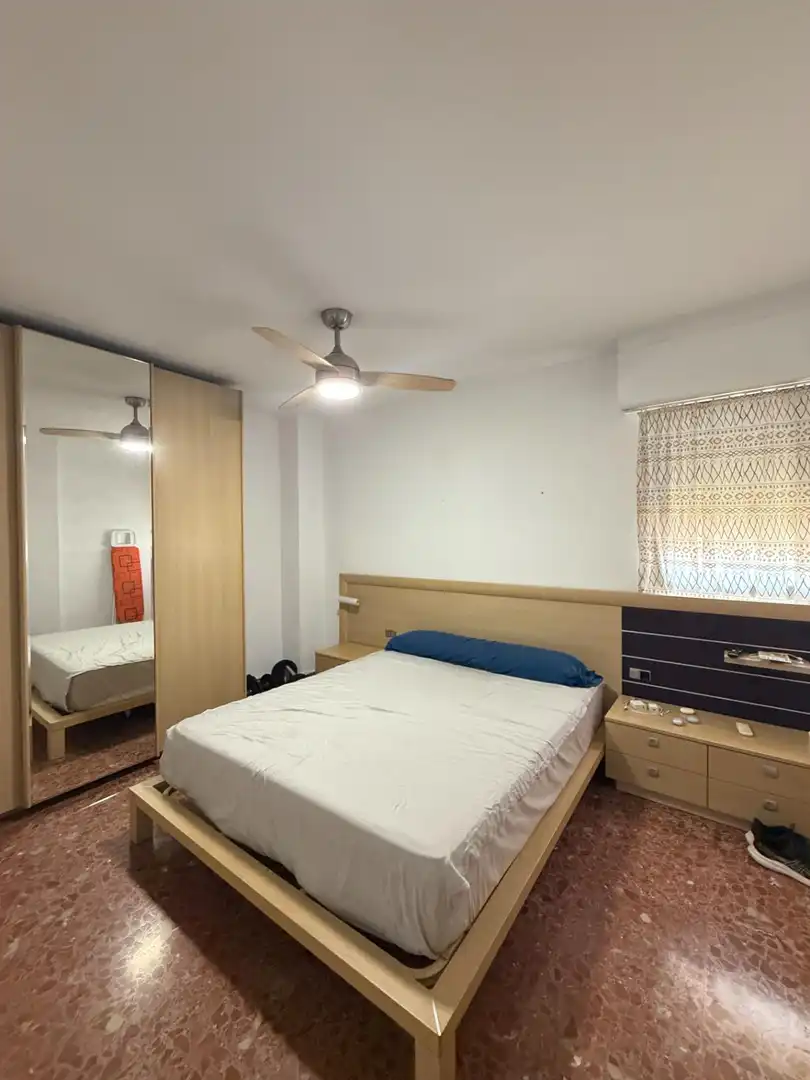 Dormitori de Pis en venda en Alicante / Alacant amb Jardí privat, Terrassa i Traster